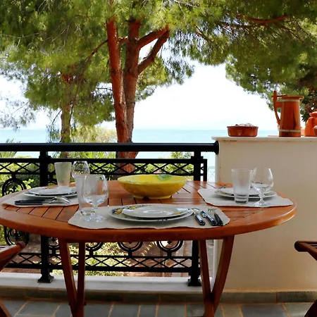 Ekatis Seacoast Nest * Livanátai